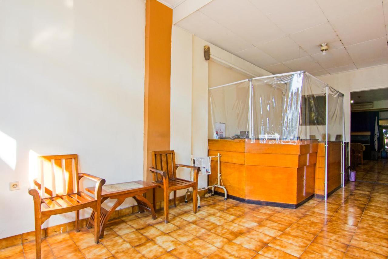 Hotel Vaccinated Staff - Oyo 2993 Pkbi Jawa Barat 2*