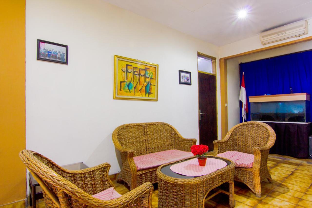 Hotel Vaccinated Staff - Oyo 2993 Pkbi Jawa Barat 2*
