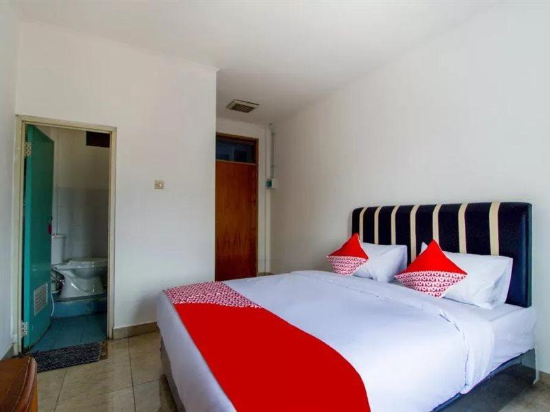 Hotel Vaccinated Staff - Oyo 2993 Pkbi Jawa Barat 2*